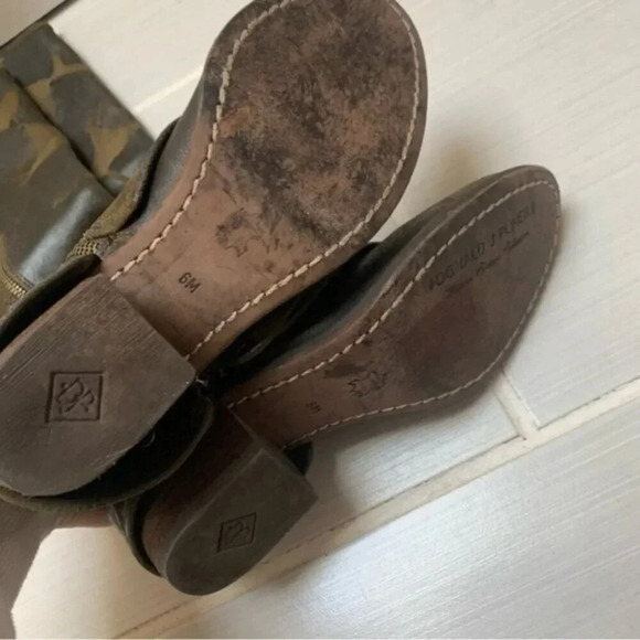 Donald J Pliner Women's Devi3 Tall Boot 6 - Picture 7 of 12